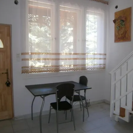 Country house Fenyveskert Udulohaz Balatonfokajar