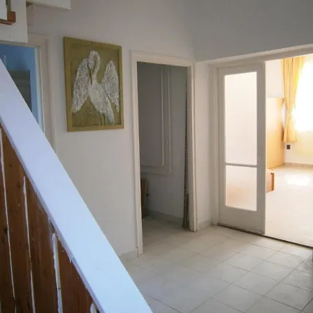Fenyveskert Udulohaz Country house