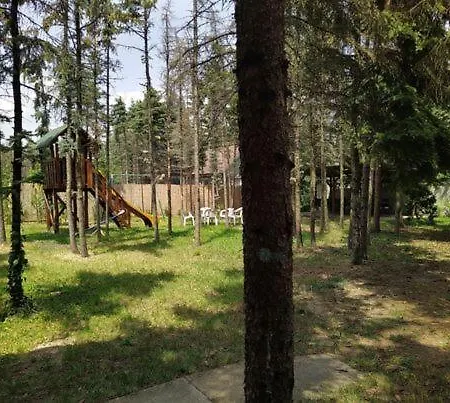 Fenyveskert Udulohaz *